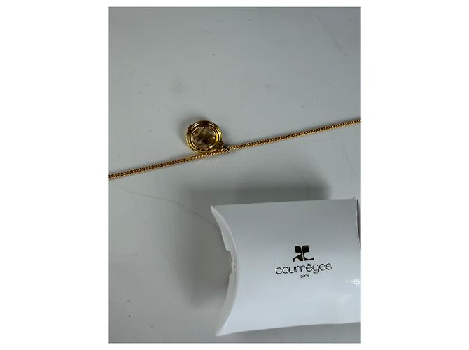 Collana con pendente logo Courreges vintage in metallo dorato - vista 9