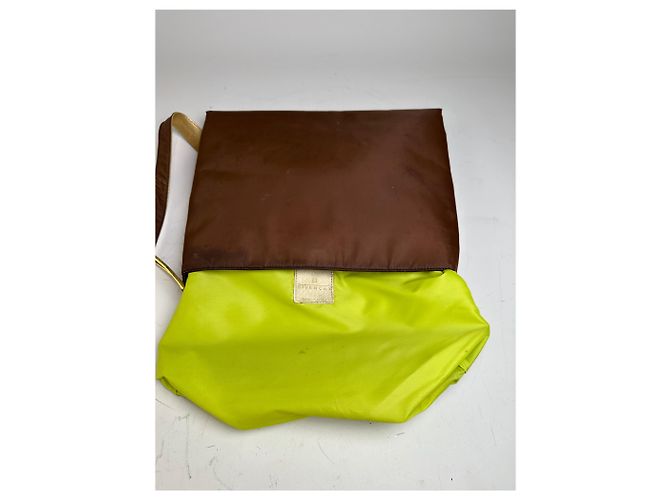 Vintage Givenchy Nylon Schultertasche Braun Olivgrün Gold - Ansicht 3