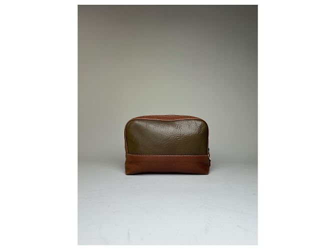 Necessaire Vintage Loewe in pelle martellata Olive Brown Verde - vista 11