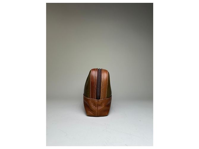 Necessaire Vintage Loewe in pelle martellata Olive Brown Verde - vista 7