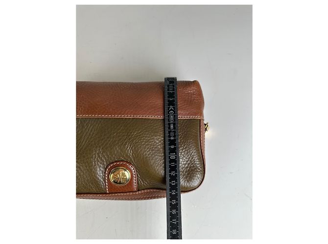 Necessaire Vintage Loewe in pelle martellata Olive Brown Verde - vista 9