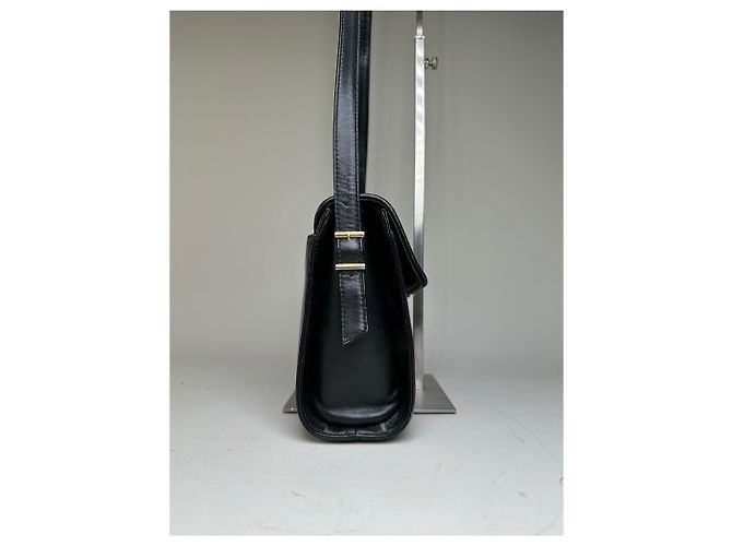 Bolsa de Ombro Vintage Givenchy em Couro Preta e Dourada Preto - vista 5
