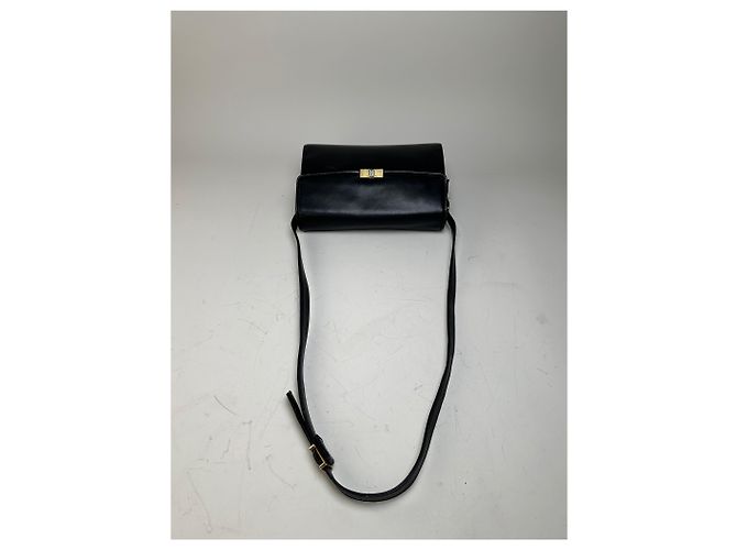 Bolsa de Ombro Vintage Givenchy em Couro Preta e Dourada Preto - vista 8
