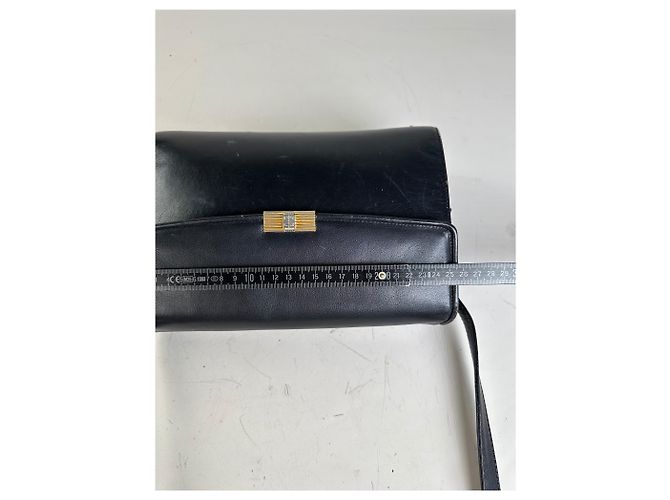 Bolsa de Ombro Vintage Givenchy em Couro Preta e Dourada Preto - vista 9
