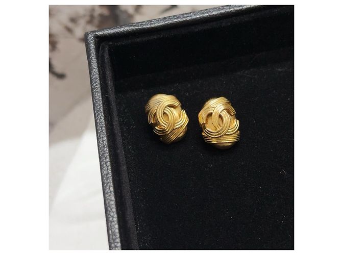 Chanel Clip-Ohrringe aus Metall mehrfarbig Mehrfarben - Ansicht 3