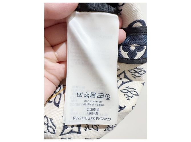 Trench Coats Louis Vuitton Multicolor - vista 6