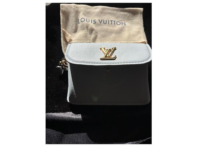 Louis Vuitton light blue leather wallet - view 14