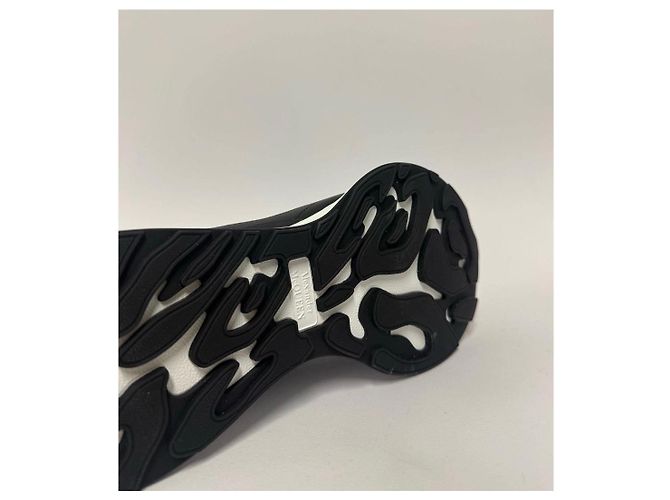 Sneakers Alexander McQueen Oversized in pelle nera Nero Bianco - vista 4