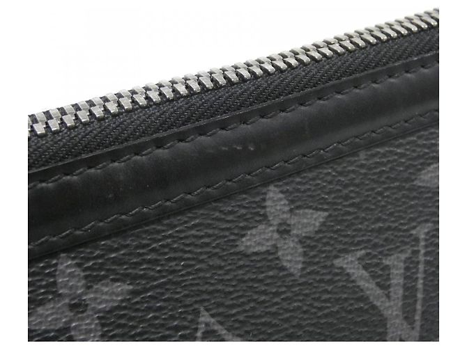 Borsa a tracolla Louis Vuitton Odyssee Monogram Eclipse Nero - vista 4