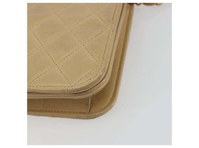 CHANEL Bolso de hombro Matelassé con cadena en piel de cordero beige y CC dorado - vista 10