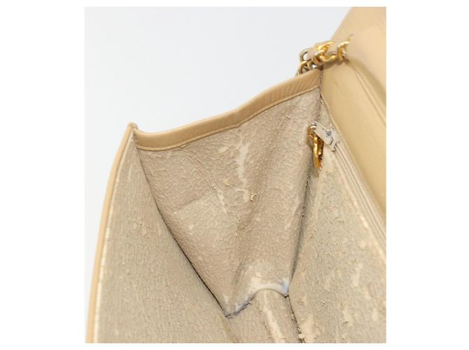 CHANEL Bolso de hombro Matelassé con cadena en piel de cordero beige y CC dorado - vista 21