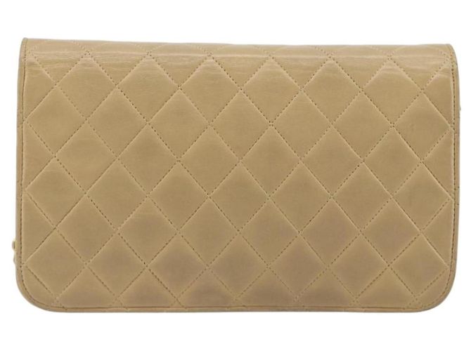 CHANEL Bolso de hombro Matelassé con cadena en piel de cordero beige y CC dorado - vista 3