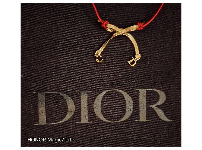 Bracciale Dior con cordoncino rosso e fiocco D'oro - vista 4