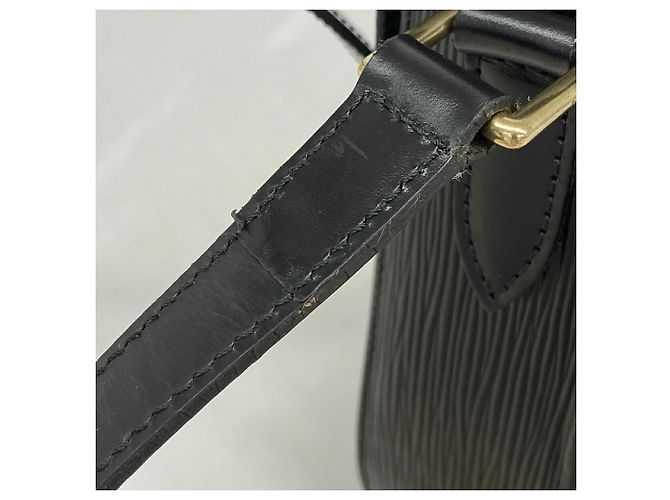 Borsa a tracolla Louis Vuitton Epi Cartouchiere Nero - vista 8