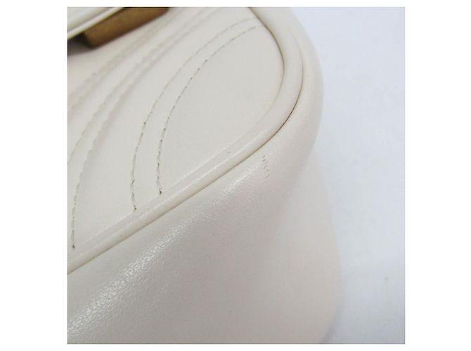 Borsa a tracolla con catena Gucci GG Marmont Bianco - vista 6