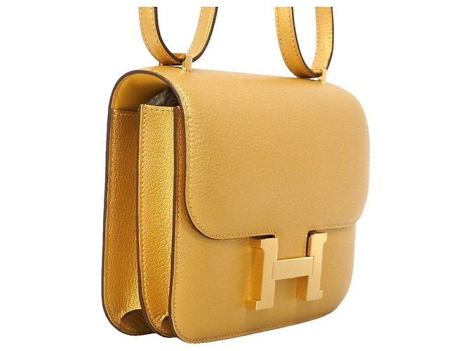 Hermès Borsa a tracolla Hermes Constance Mini Chevre Mysore D'oro - vista 2