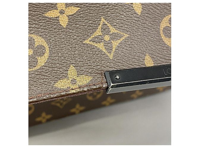 Borsa a tracolla Louis Vuitton Monogram Macassar District MM Marrone - vista 7