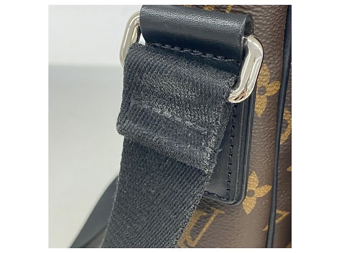 Borsa a tracolla Louis Vuitton Monogram Macassar District MM Marrone - vista 9