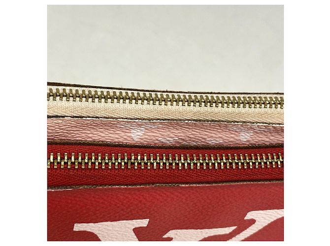 Borsa a tracolla Louis Vuitton Monogram Giant Pochette Double Zip Rosa Rosso - vista 9