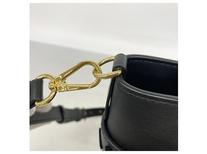 Borsa Louis Vuitton On My Side MM in Noir Nero - vista 9