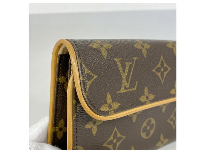 Louis Vuitton Monogram Pochette Florentine Fanny Pack Marrone - vista 8