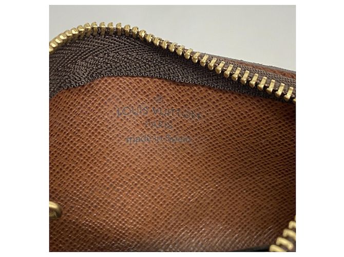 Louis Vuitton Monogram Pochette Clé Coin Case Castaño - vista 4