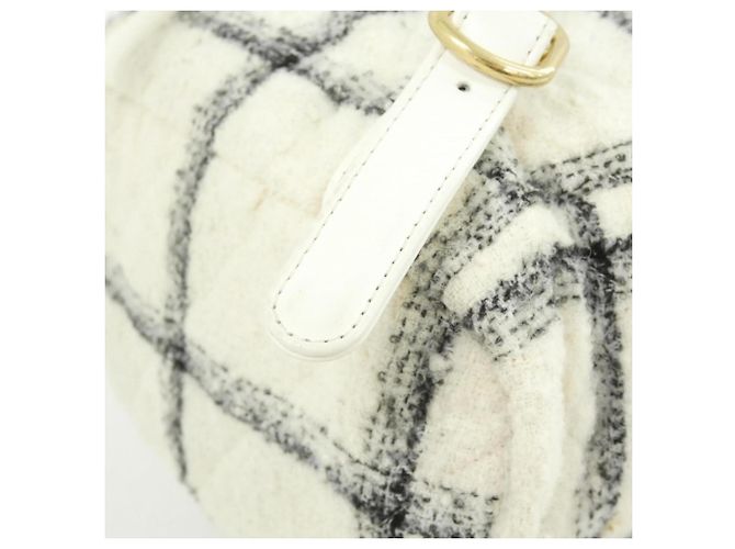 Chanel AS3615 Rucksack Schwarz Weiß - Ansicht 3