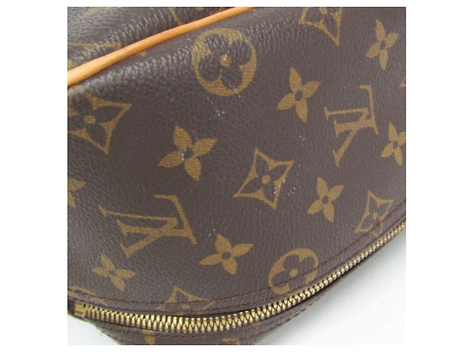 Borsa Boston Louis Vuitton Monogram Excursion Marrone - vista 11
