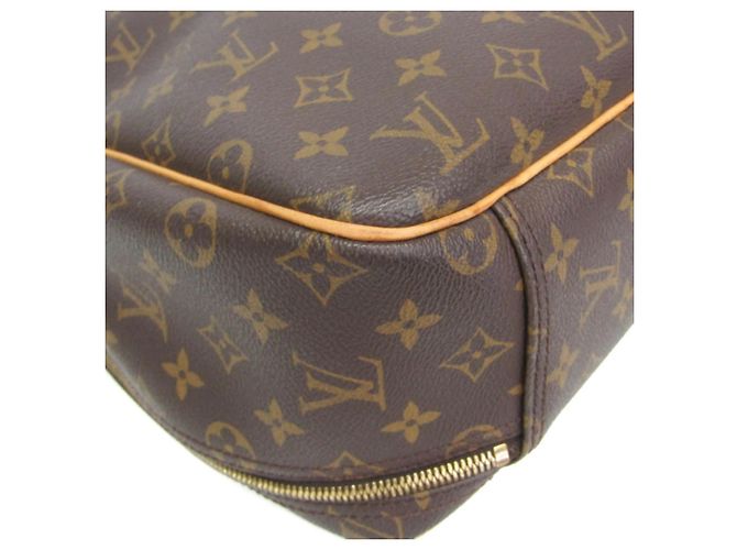 Borsa Boston Louis Vuitton Monogram Excursion Marrone - vista 4