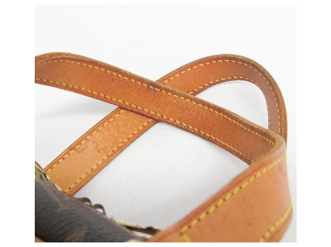 Borsa Boston Louis Vuitton Monogram Excursion Marrone - vista 9