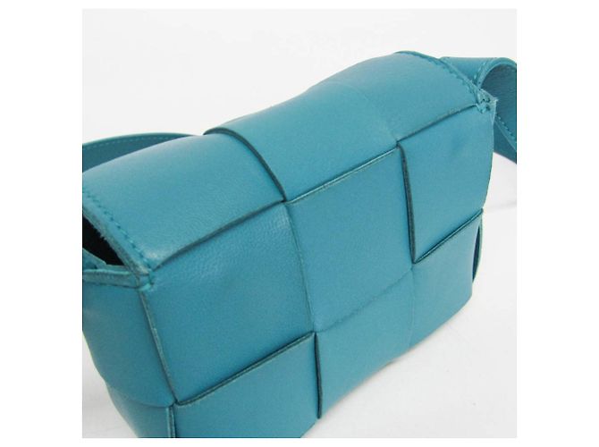 Borsa a tracolla in pelle Intrecciato Cassette Bottega Veneta Blu - vista 8