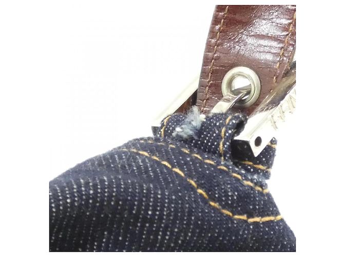 Borsa a tracolla Fendi Mamma Baguette 26325 Blu navy - vista 8