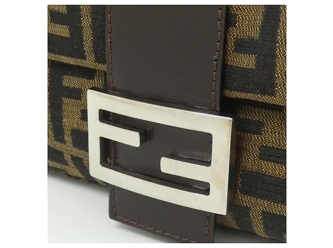 Borsa a tracolla Fendi Baguette 26424 Marrone - vista 4