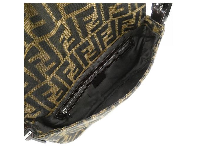 Borsa a tracolla Fendi Baguette 26424 Marrone - vista 9