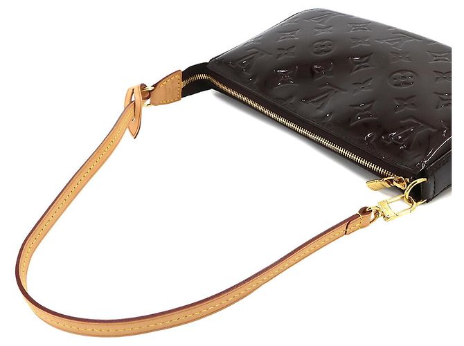 Louis Vuitton Monogram Vernis Pochette Accessoires Handbag Dark red - view 5