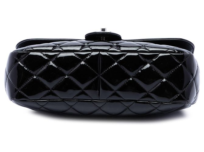 Chanel Black Small Quilted Patent Coco Shine Flap Nero - vista 3