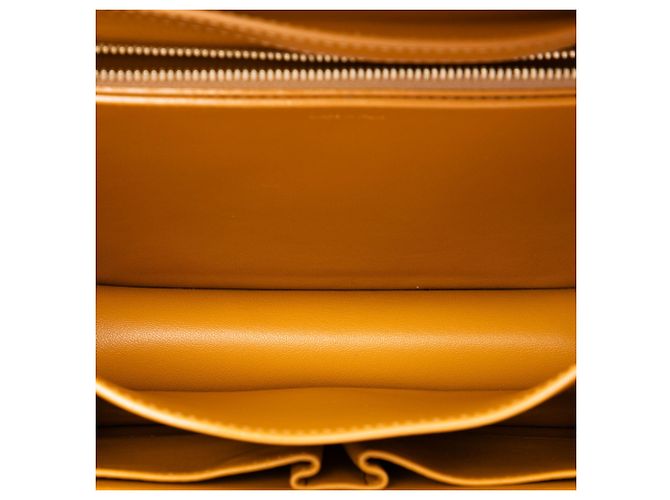 Céline Celine Brown Medium Calfskin Classic Box Marrone Caramello - vista 4