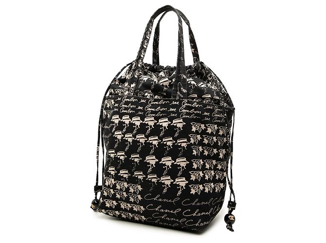 Borsa Tote Chanel Black CC Canvas Grafitti con coulisse Nero - vista 2