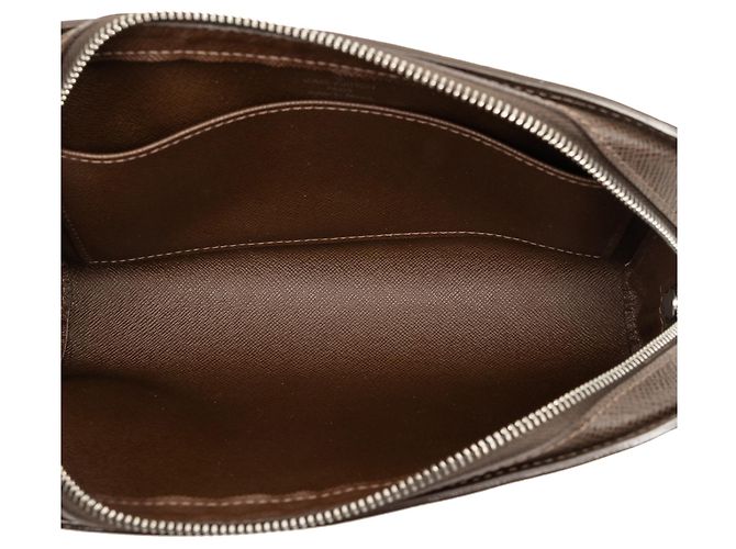 Louis Vuitton Brown Taiga Pochette Baikal Marrone Marrone scuro - vista 4