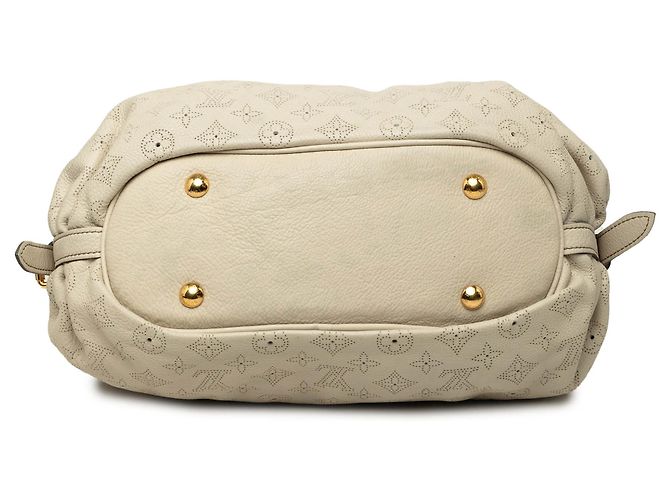 Louis Vuitton Brown Monogram Mahina XS Marrone Beige - vista 3