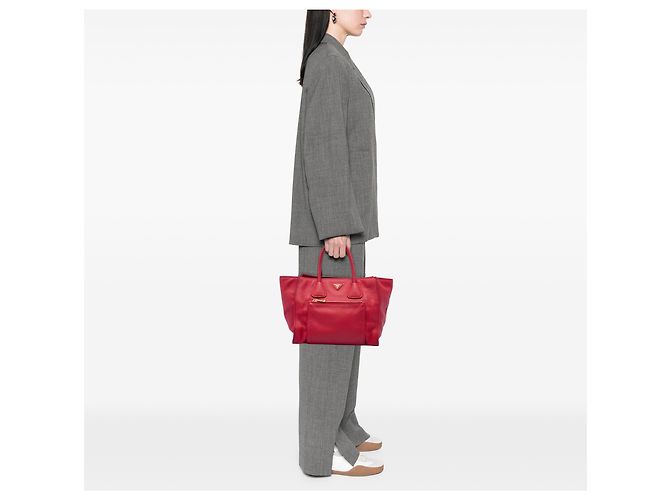 Tote aperta convertibile Prada in Vitello Daino rosso con tasca frontale - vista 6