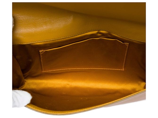 Clutch Saint Laurent Belle De Jour Large in pelle di vitello testurizzata gialla con monogramma Giallo Senape - vista 4