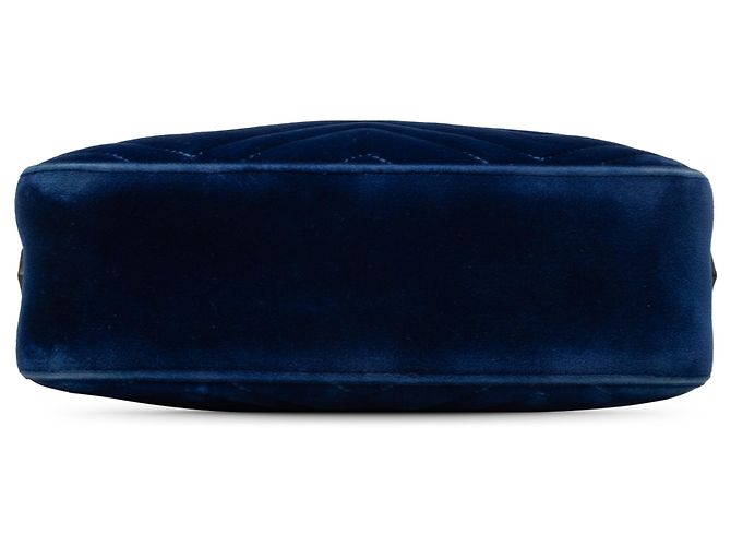 Gucci Borsa a Tracolla Small GG Marmont Matelassé in Velluto Blu - vista 3