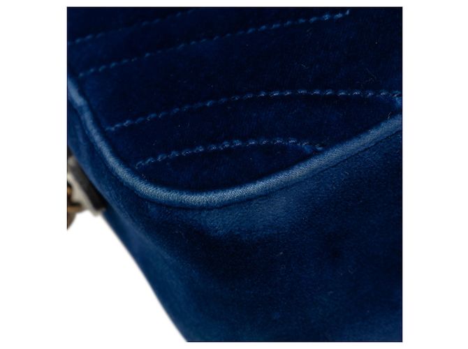 Gucci Borsa a Tracolla Small GG Marmont Matelassé in Velluto Blu - vista 7