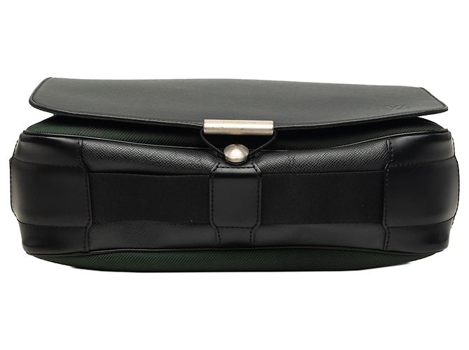 Louis Vuitton Black Taiga Viktor Nero - vista 3