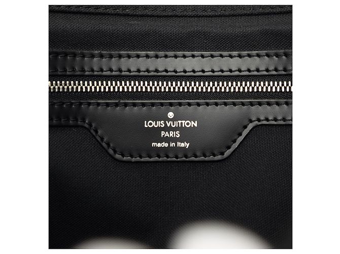 Louis Vuitton Black Taiga Viktor Nero - vista 5