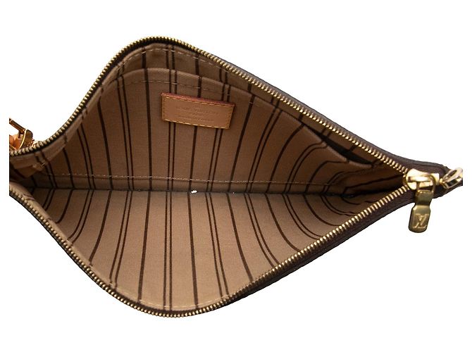 Pouch Louis Vuitton Brown Monogram Neverfull MM Marrone - vista 4