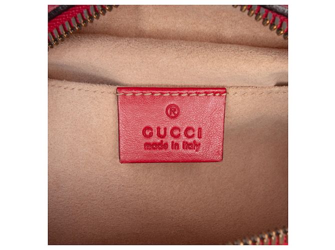 Gucci Borsa a tracolla Small GG Marmont in pelle matelassé rossa Rosso - vista 5