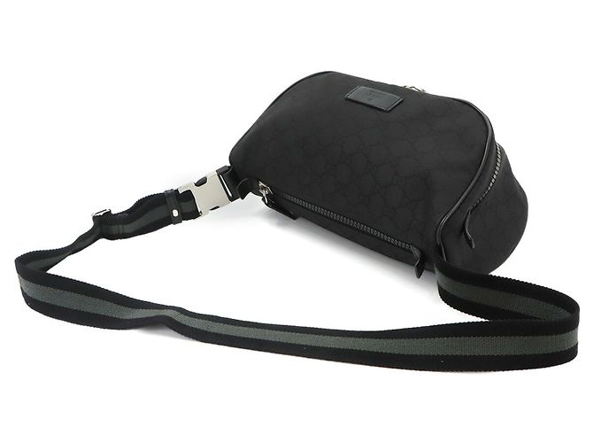 Sac à main bandoulière et taille Gucci GG Nylon en noir - vue 4