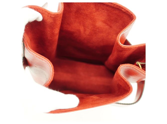 Louis Vuitton Epi Sac Depaule PM Shoulder Bag Rosso - vista 4